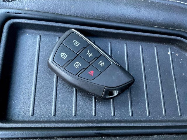 Used 2021 Chevrolet Tahoe Z71 w/ Z71 Off-Road Package AWD/4WD image 35