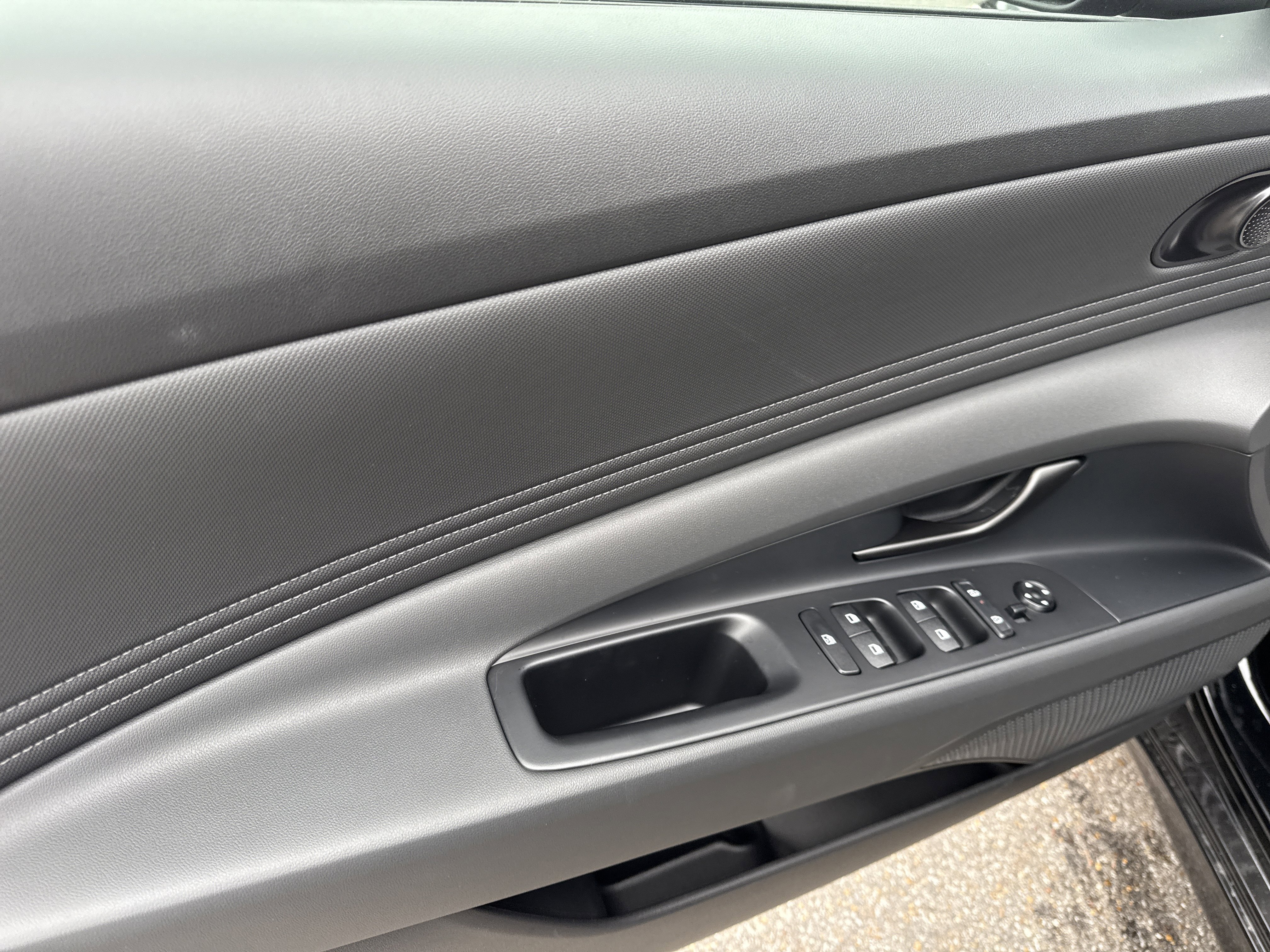 New 2026 Hyundai Elantra SEL Sport Premium w/ Cargo Package image 7