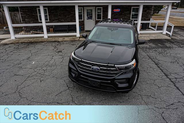 Used 2020 Ford Explorer XLT image 3