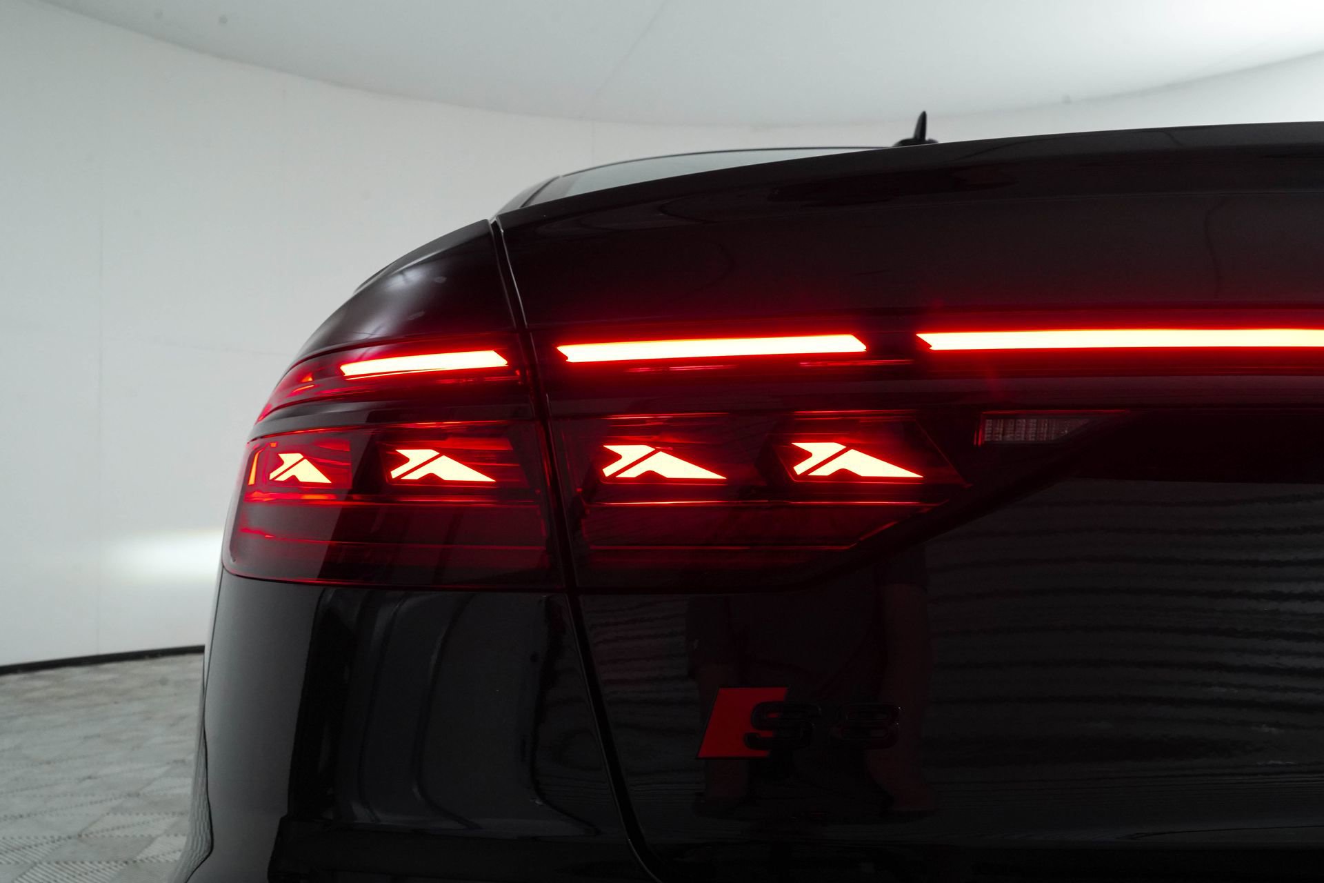 New 2025 Audi S8 image 22