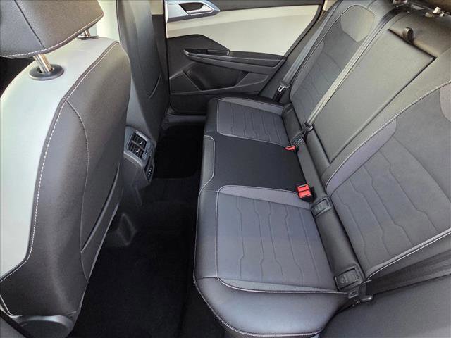 New 2026 Volkswagen Taos SE image 15