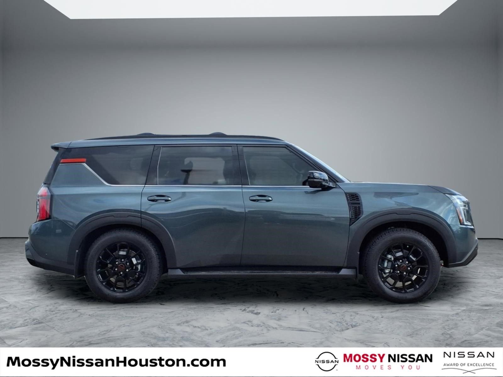 New 2026 Nissan Armada PRO-4X w/ Captain's Chari Seat Package AWD/4WD image 8
