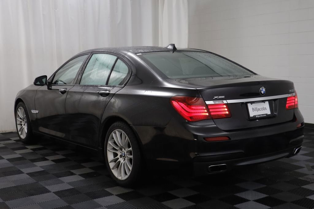Used 2014 BMW 750i xDrive image 16