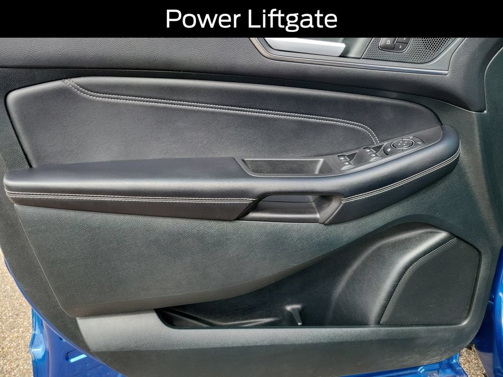 Used 2022 Ford Edge Titanium w/ Equipment Group 301A AWD/4WD image 9