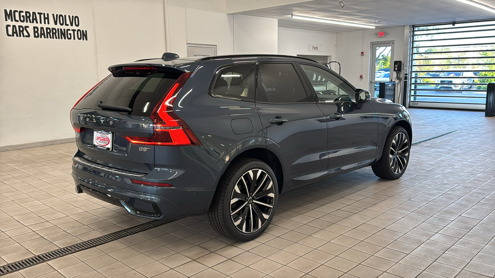 New 2026 Volvo XC60 B5 Ultra w/ Protection Package Premier AWD/4WD image 5