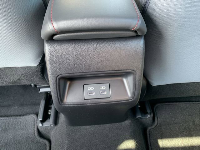 Used 2025 Toyota Corolla SE image 31