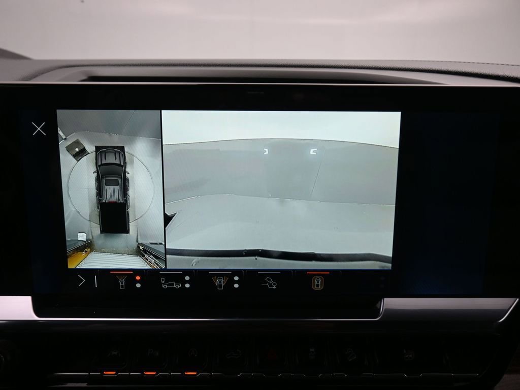 Used 2024 Chevrolet Silverado 1500 LT Trail Boss w/ Convenience Package II image 19