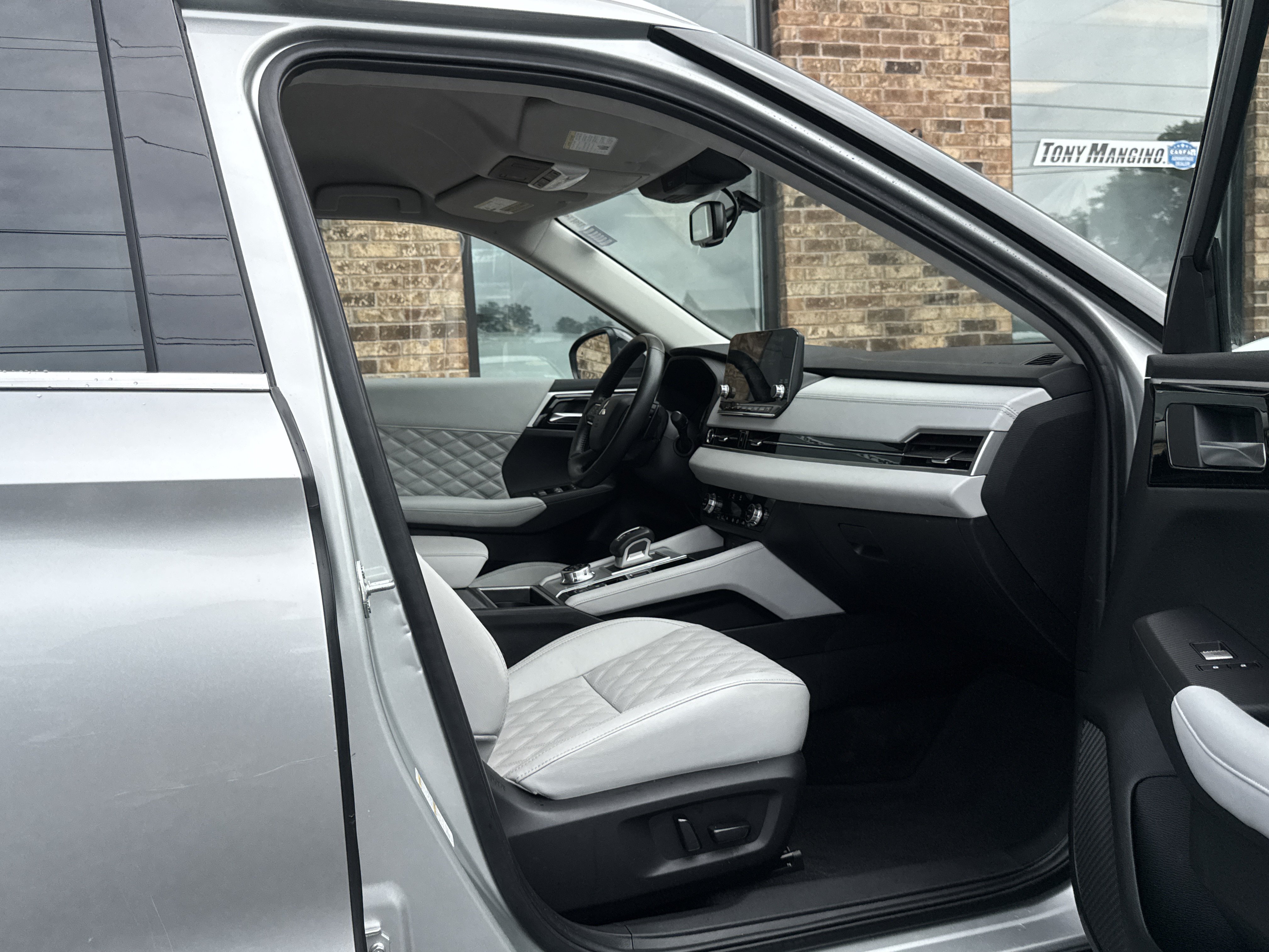 Used 2022 Mitsubishi Outlander SEL AWD/4WD image 15