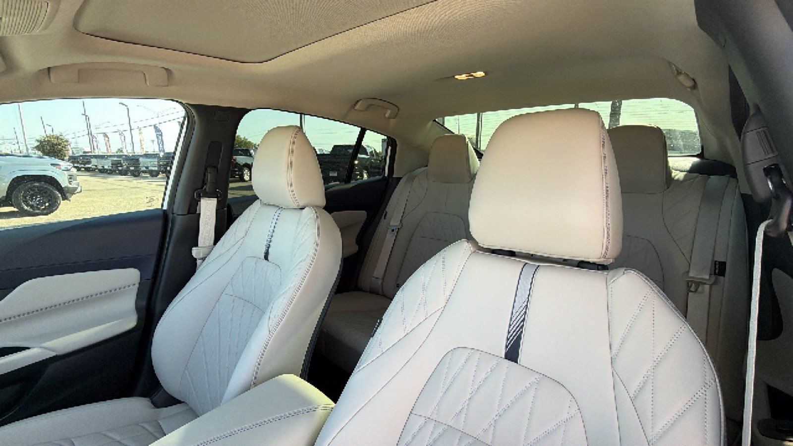 Used 2026 Nissan Sentra SL w/ Floor Mat Package FWD image 13