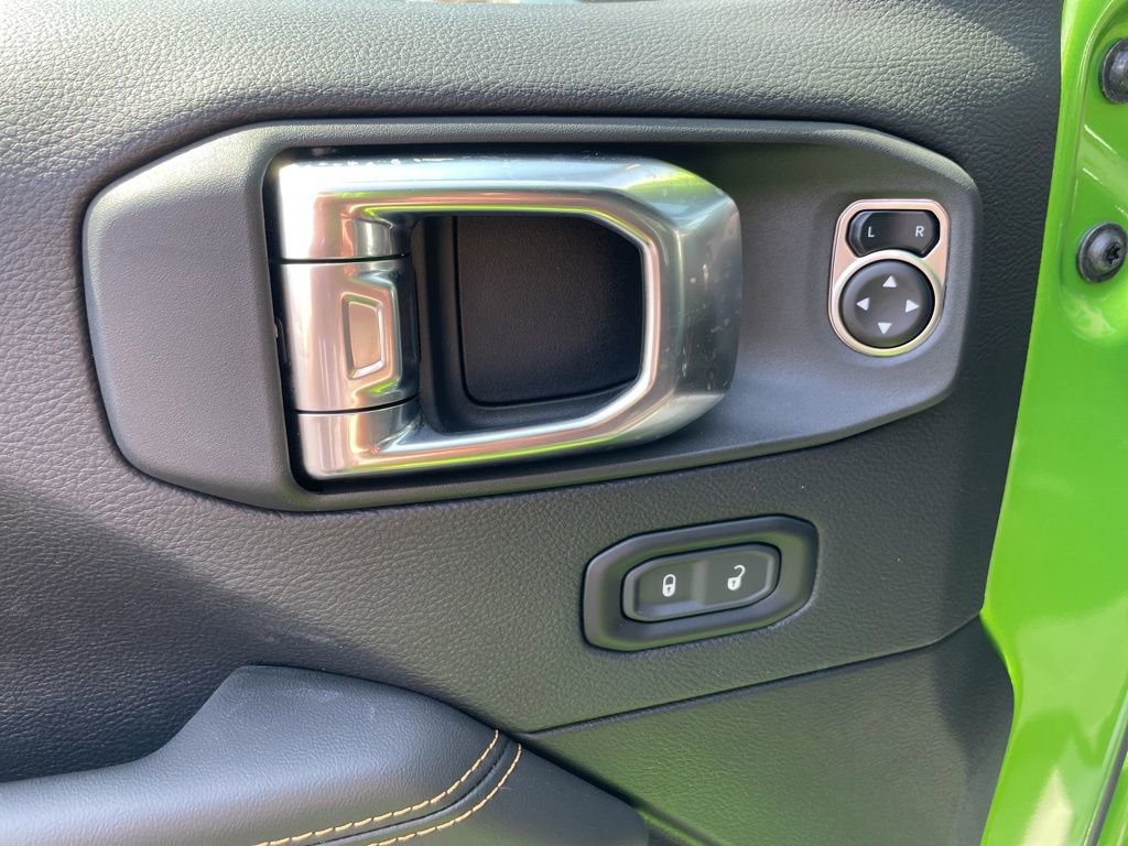 New 2025 Jeep Wrangler Unlimited Rubicon 392 image 23