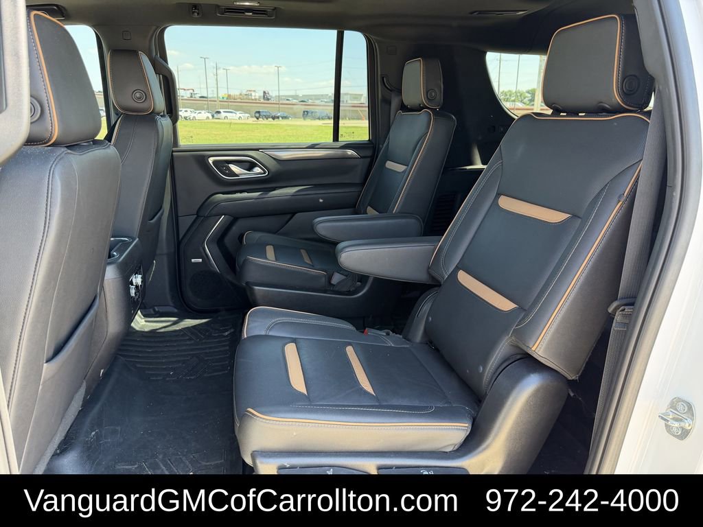 Used 2023 GMC Yukon XL AT4 w/ Technology Package AWD/4WD image 35