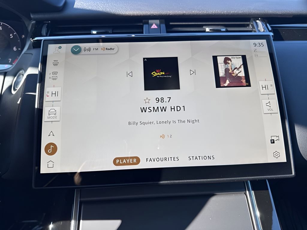 Used 2024 Land Rover Range Rover Velar Dynamic SE image 19