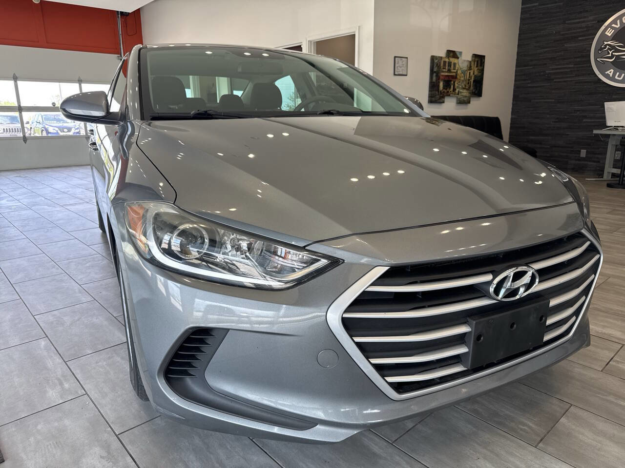 Used 2018 Hyundai Elantra SE FWD image 1