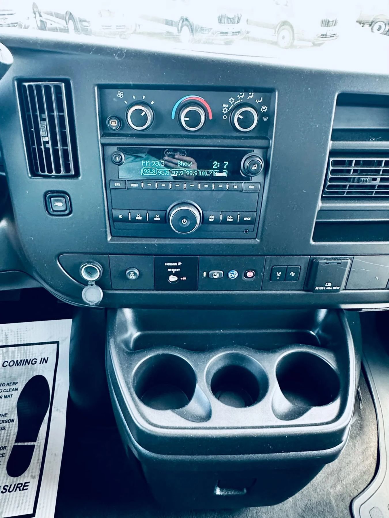 Used 2023 Chevrolet Express 3500 LT w/ LT Preferred Equipment Group image 12