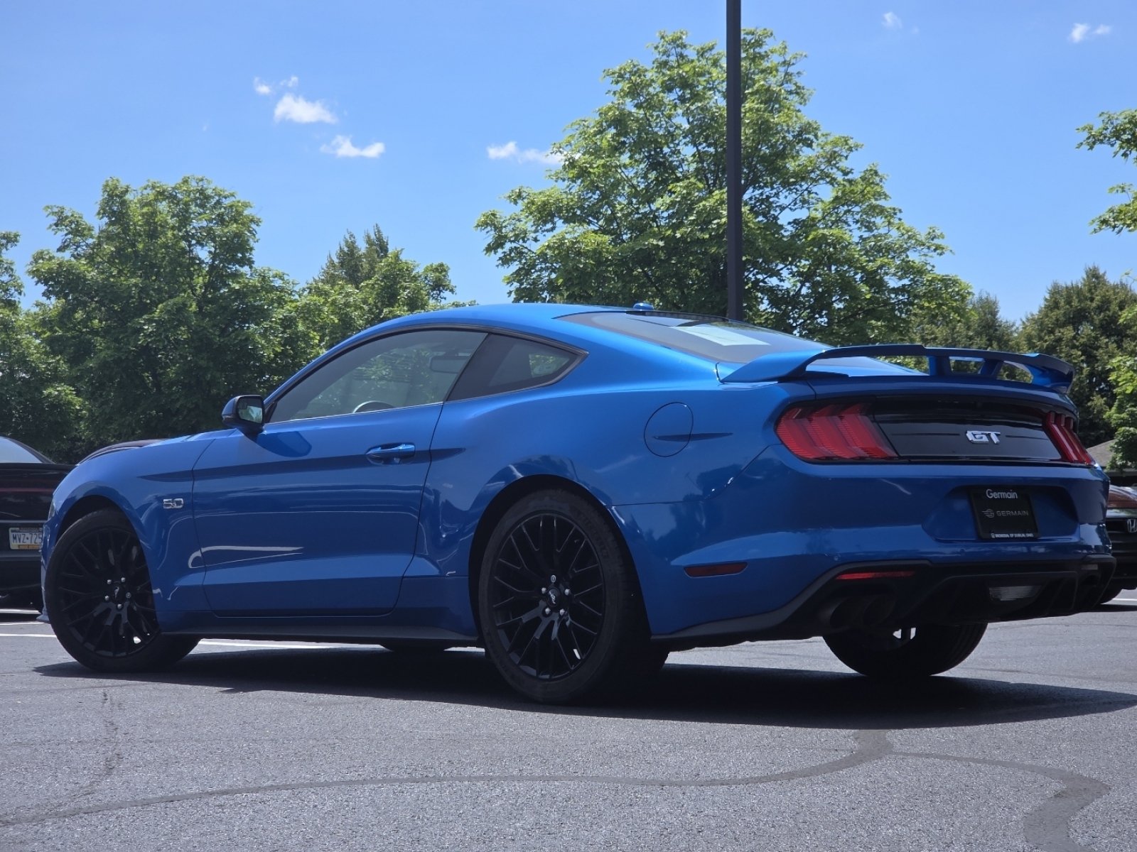 Used 2019 Ford Mustang GT Premium w/ GT Performance Package RWD image 12