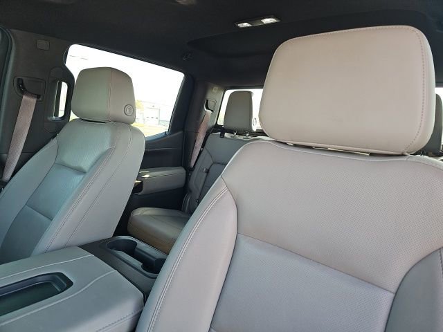 Used 2022 GMC Sierra 1500 SLT w/ SLT Premium Plus Package AWD/4WD image 15