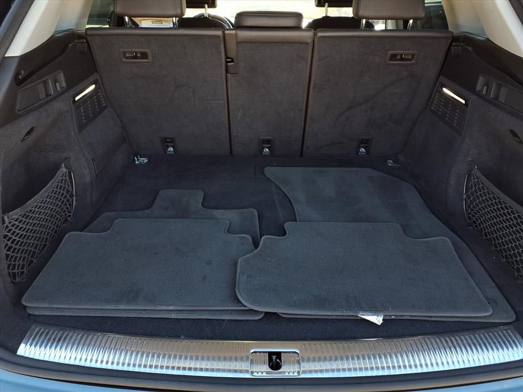 Used 2020 Audi Q5 e Premium Plus w/ Premium Plus Package image 6