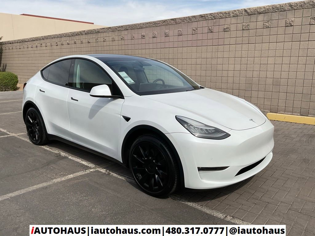 Used 2020 Tesla Model Y Long Range image 39
