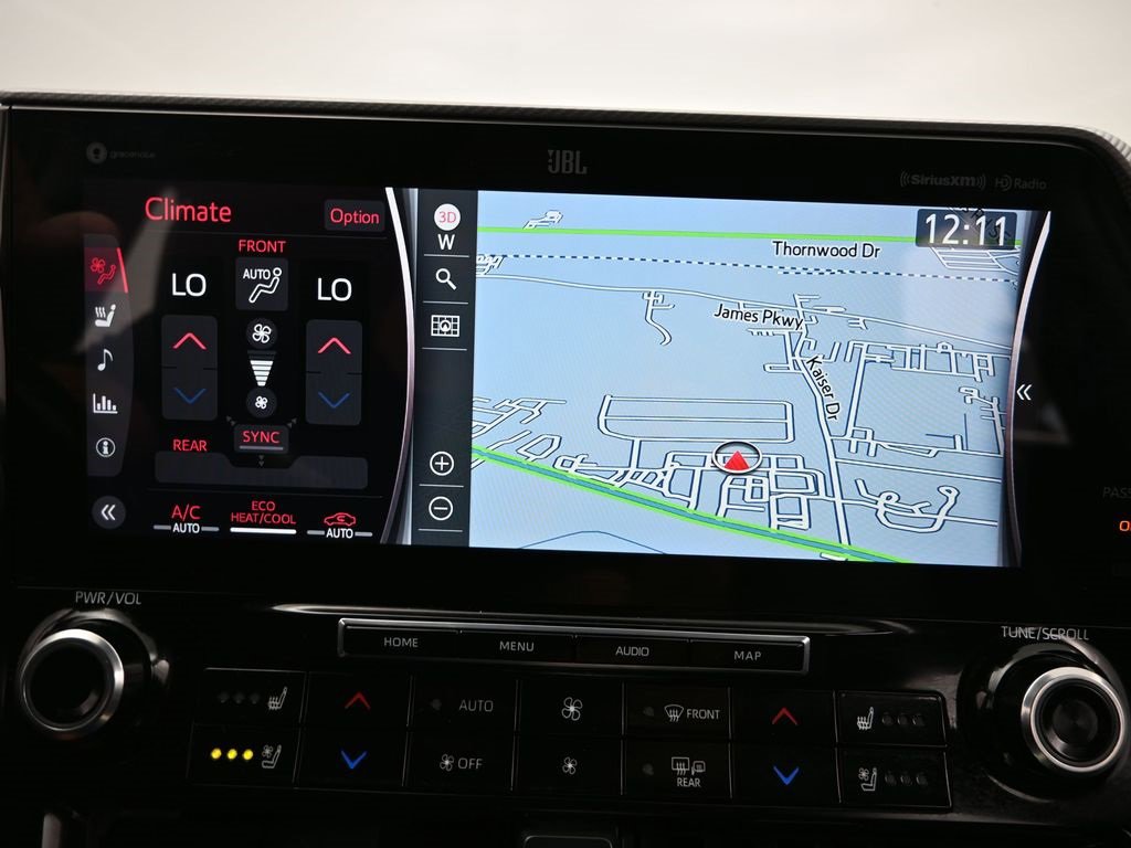 Used 2021 Toyota Highlander Platinum image 21