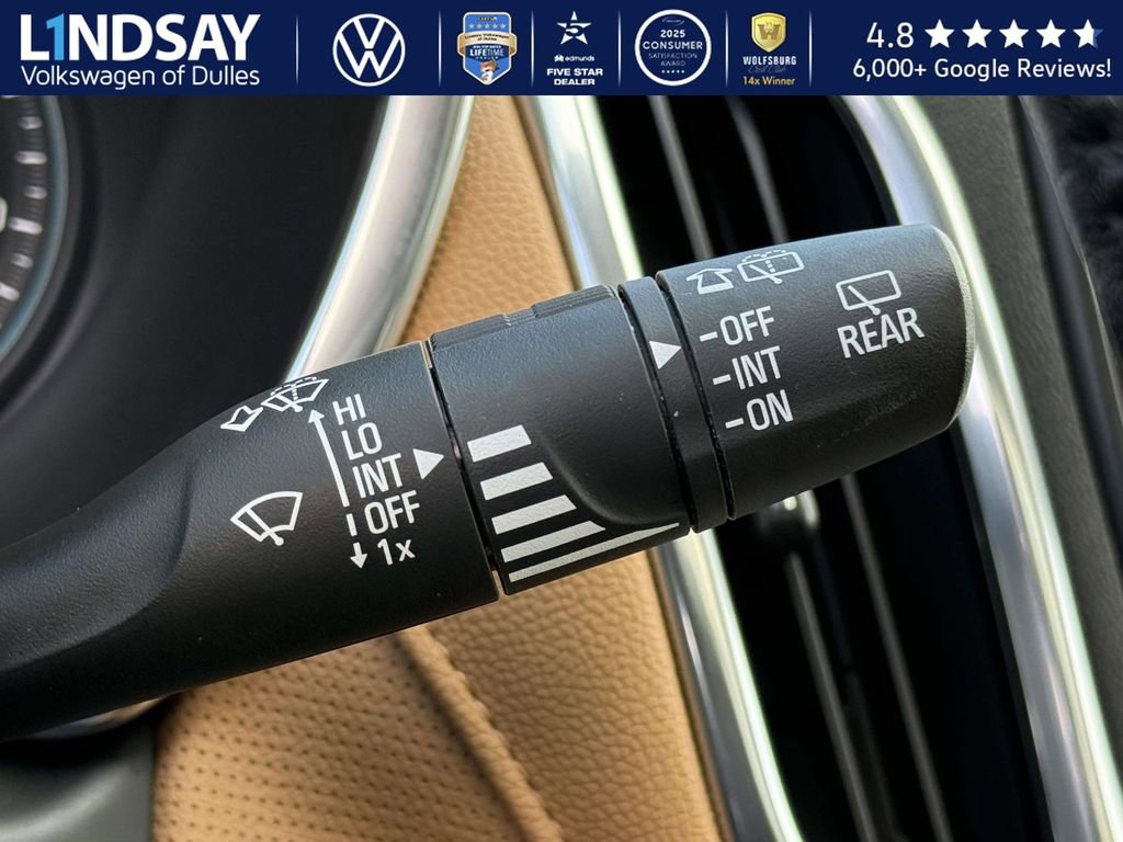 Used 2020 Chevrolet Equinox Premier image 23