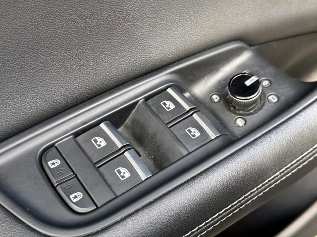 Used 2023 Audi Q8 Prestige image 16