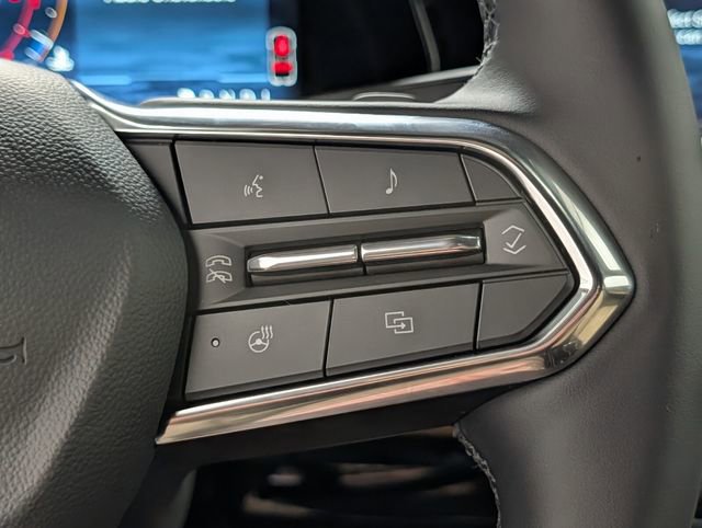 New 2026 Chevrolet Equinox ACTIV w/ Convenience Package III AWD/4WD image 22
