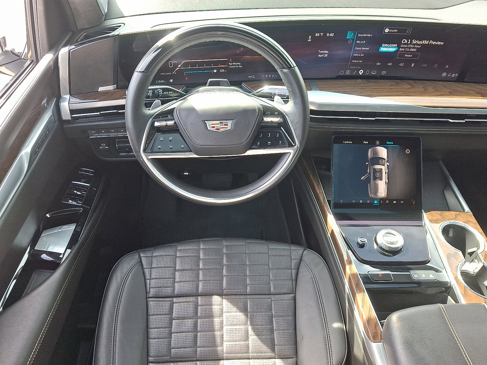 Certified 2025 Cadillac Escalade ESV Sport Platinum w/ LPO, Floor Liner Package AWD/4WD image 22