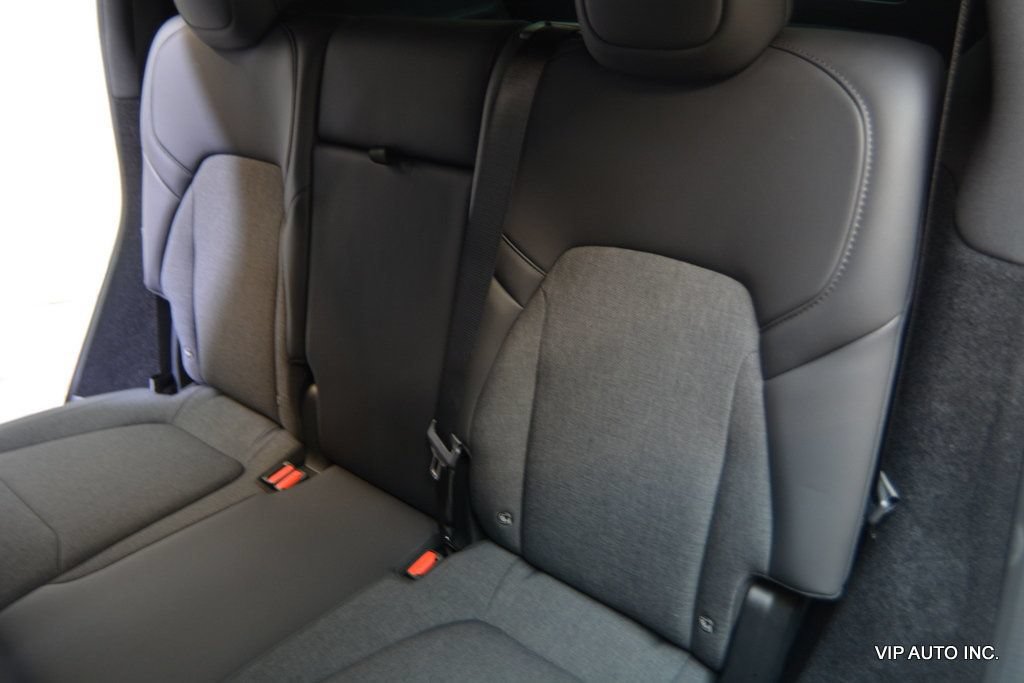 Used 2026 Tesla Model Y 2WD image 29