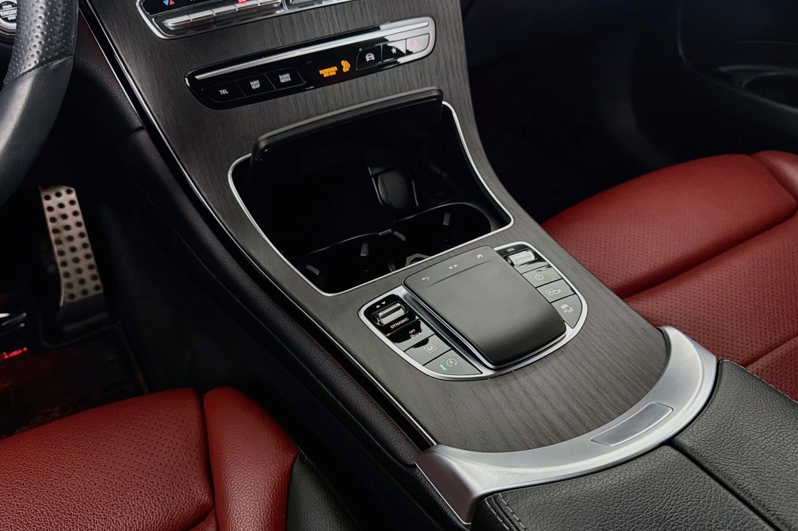 Certified 2022 Mercedes-Benz GLC 300 4MATIC w/ AMG Line image 7