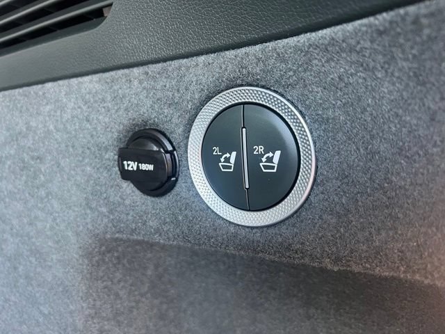 Certified 2025 Genesis GV80 3.5T Prestige AWD/4WD image 11