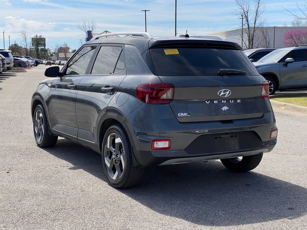 Certified 2025 Hyundai Venue Limited image 5