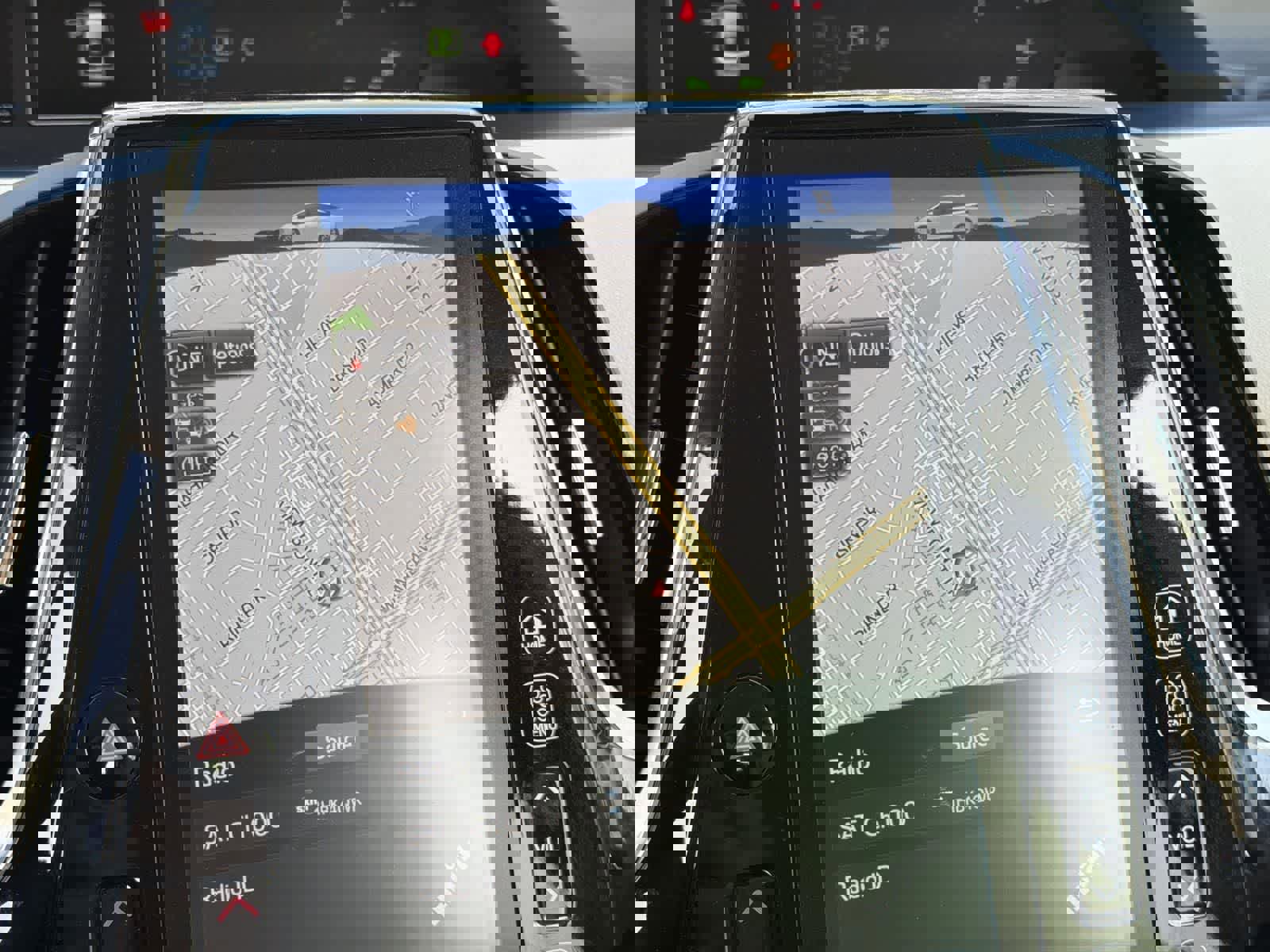 Used 2021 Toyota Prius L Eco image 14