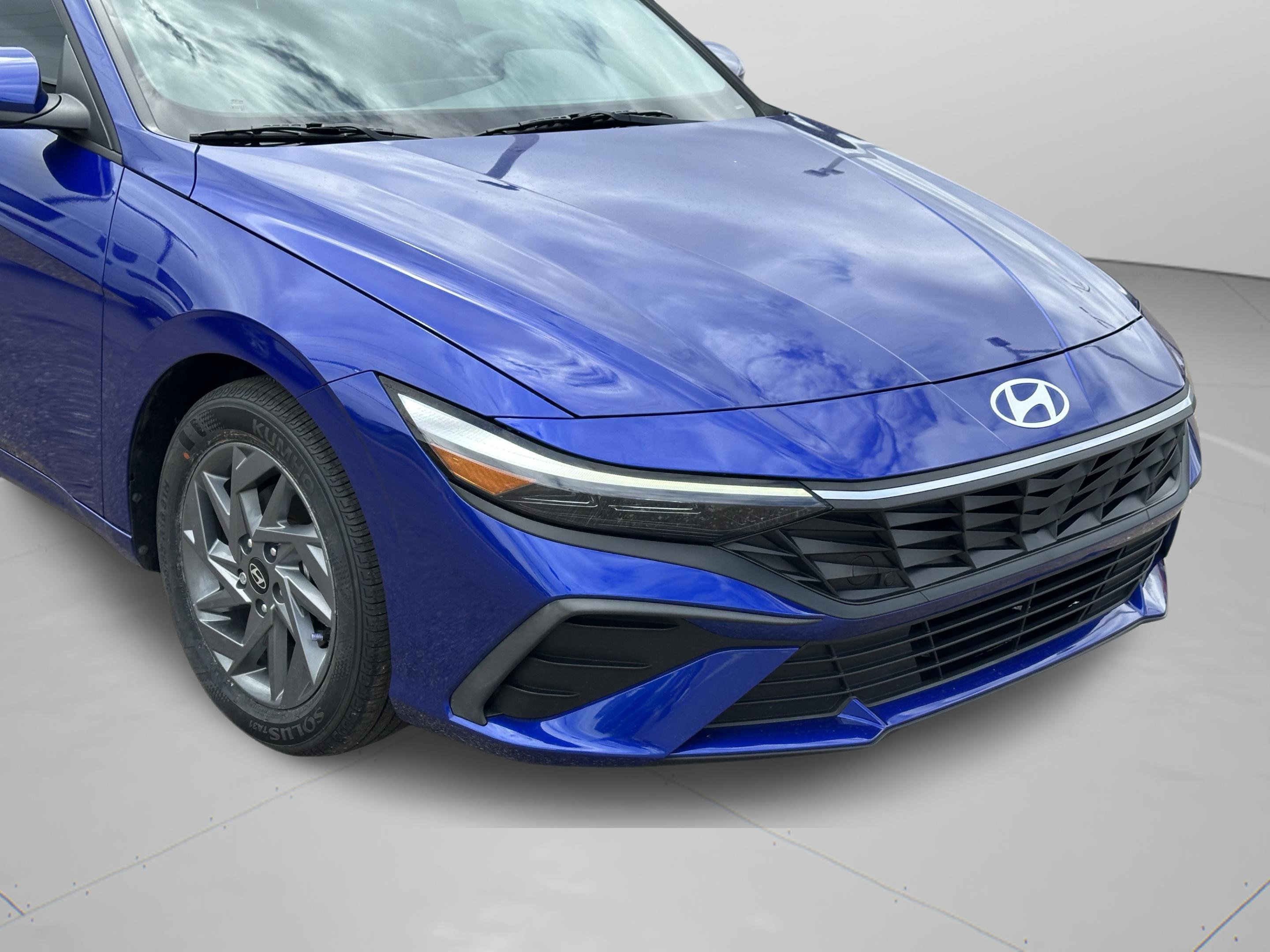 Certified 2024 Hyundai Elantra SEL image 34