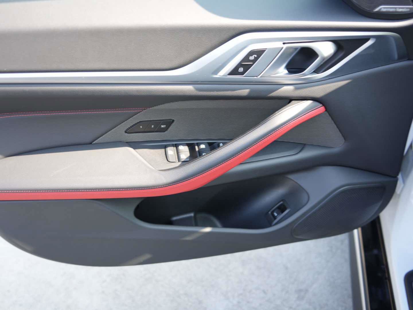 Used 2025 BMW i4 xDrive40i image 12