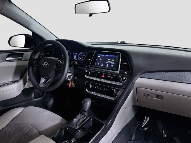 Used 2018 Hyundai Sonata SE FWD image 28