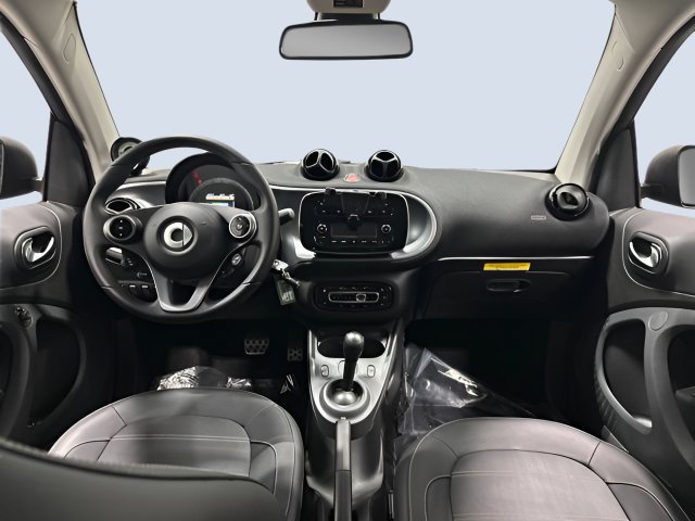 Used 2018 smart fortwo electric drive RWD image 13
