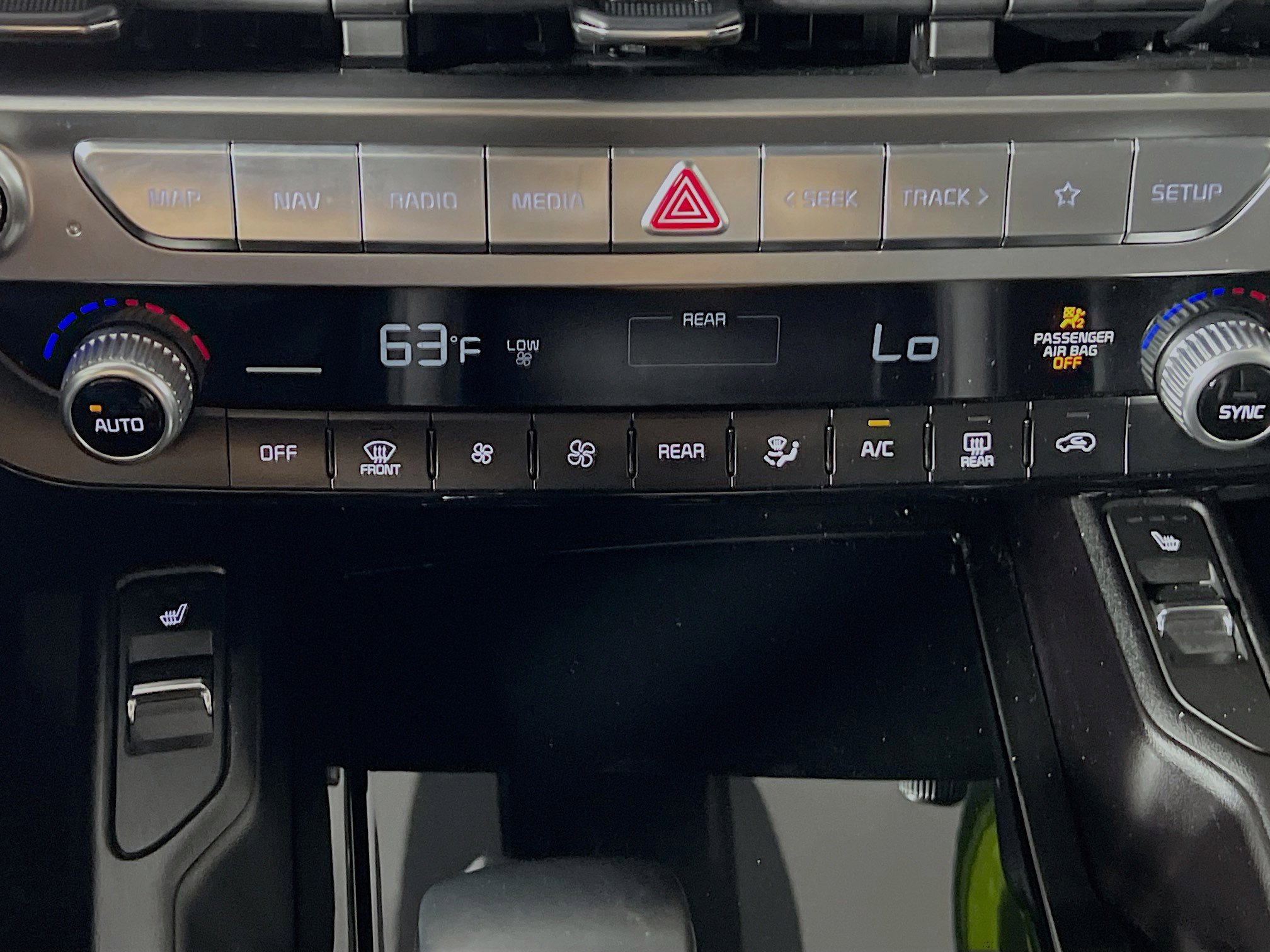 Used 2025 Kia Telluride S image 26