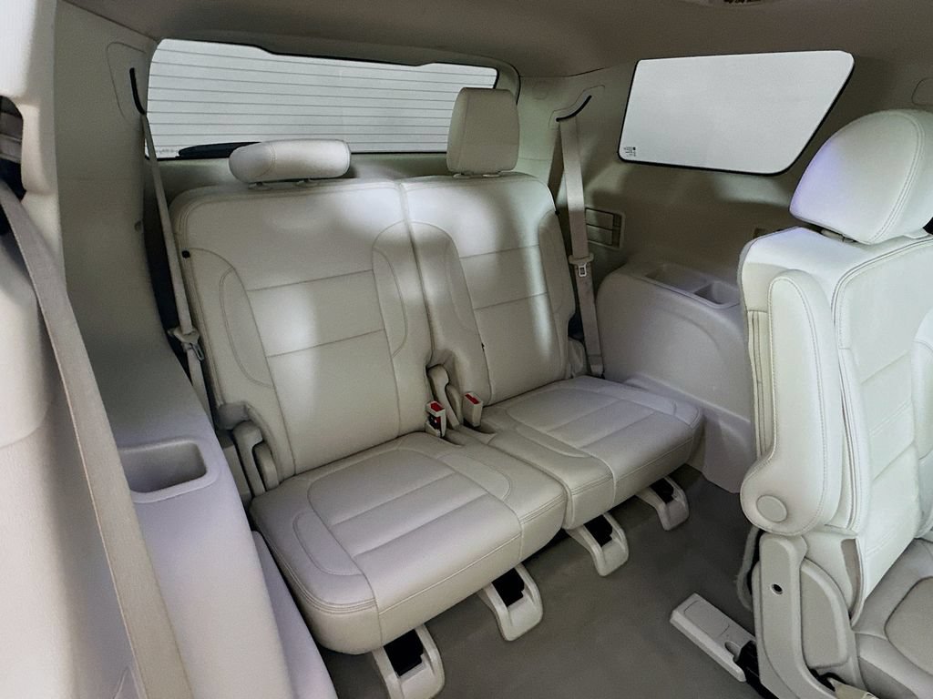 Used 2020 GMC Acadia Denali w/ Technology Package FWD image 38