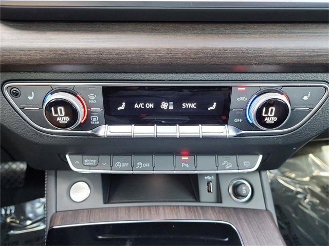 Certified 2025 Audi Q5 2.0T Premium Plus w/ Premium Plus Package image 20