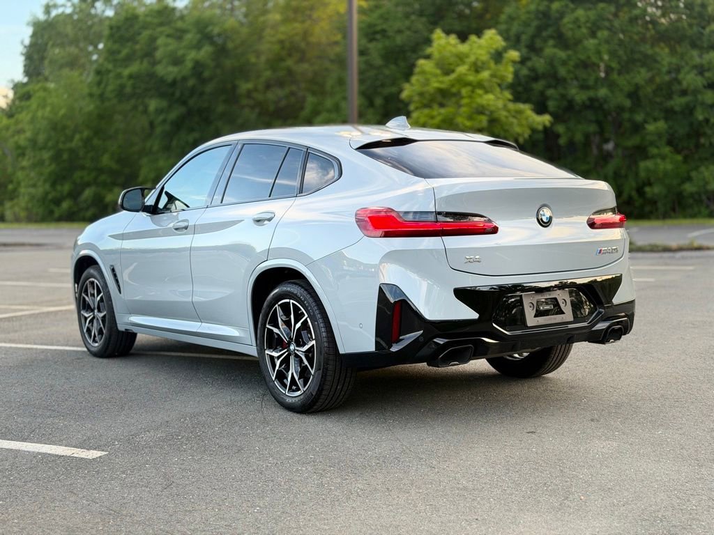 Certified 2025 BMW X4 M40i w/ Premium Package AWD/4WD image 4