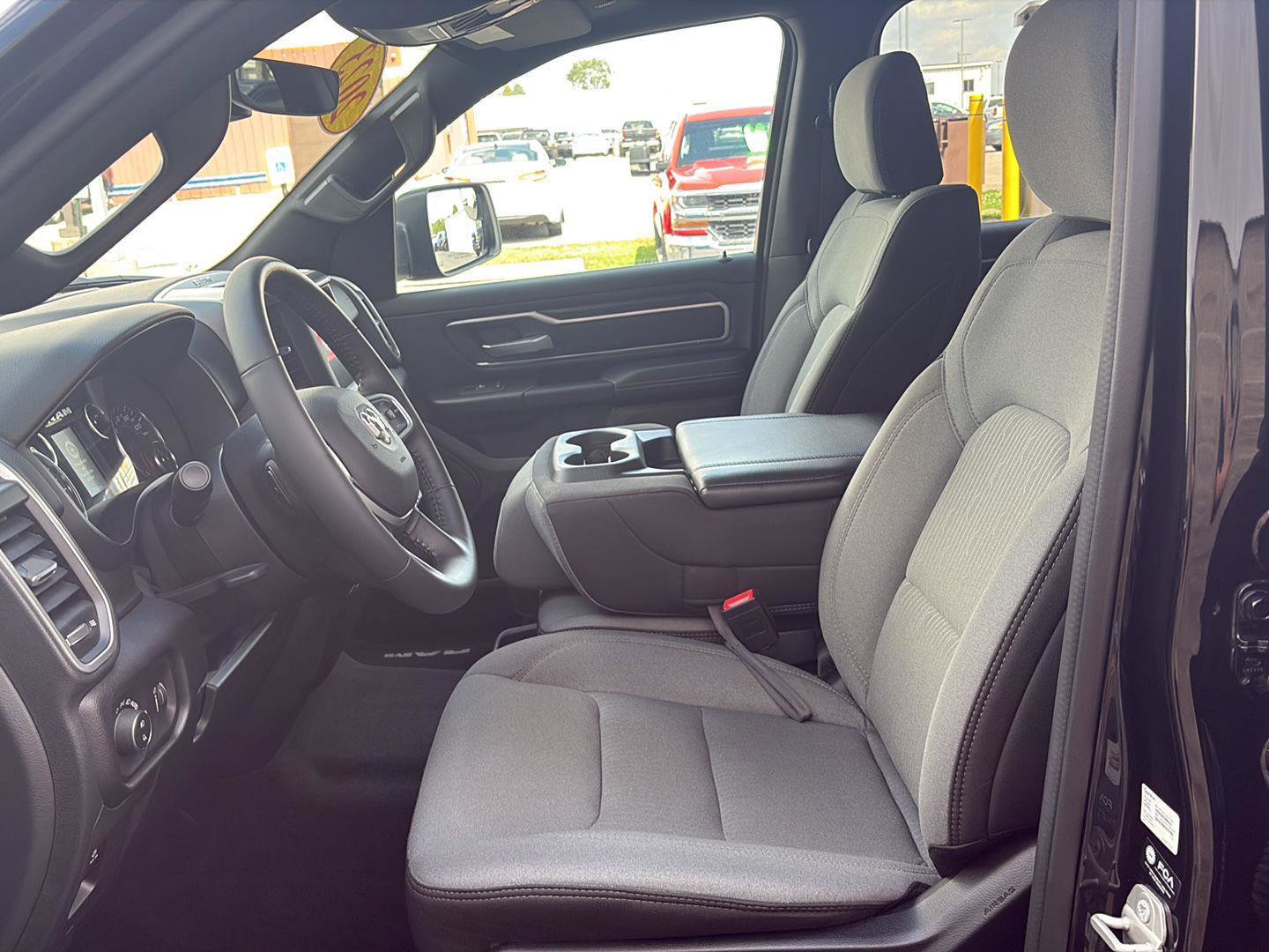Used 2023 RAM 1500 Big Horn AWD/4WD image 6