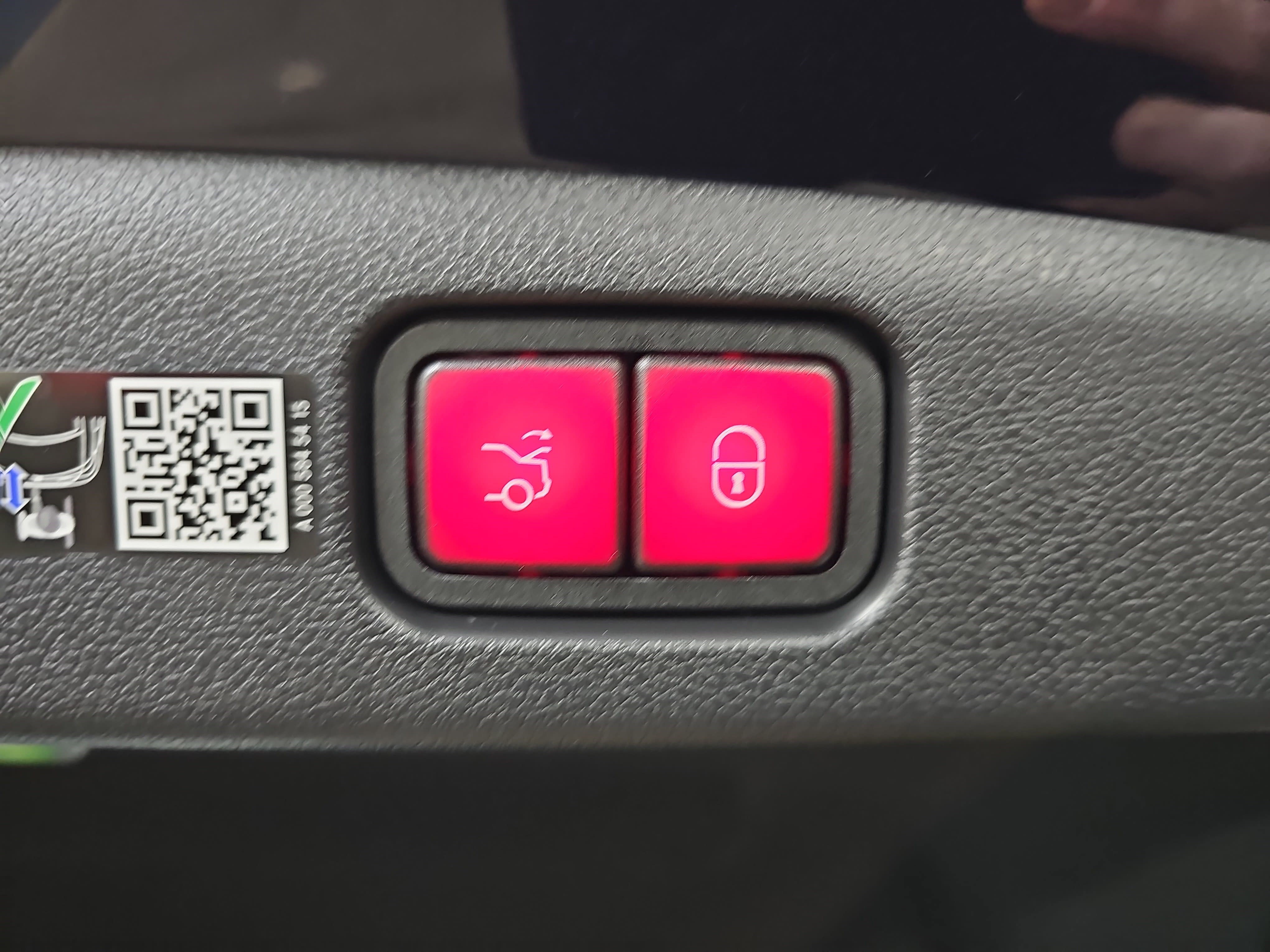 New 2026 Mercedes-Benz E 350 4MATIC Sedan image 14