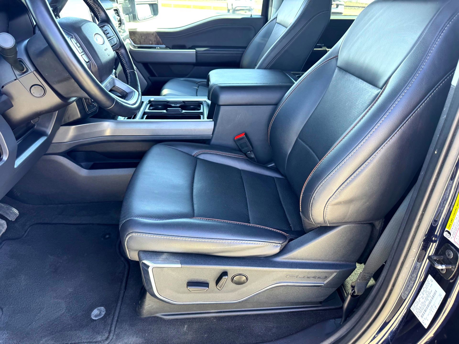 Used 2024 Ford F250 Lariat AWD/4WD image 12