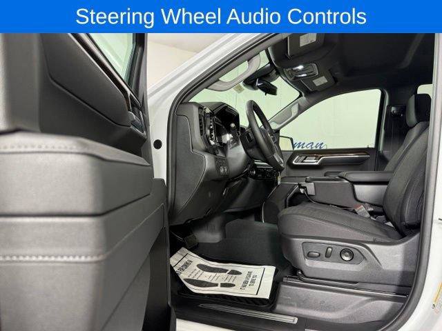 New 2026 Chevrolet Silverado 1500 LT w/ Z71 Off-Road Package AWD/4WD image 11