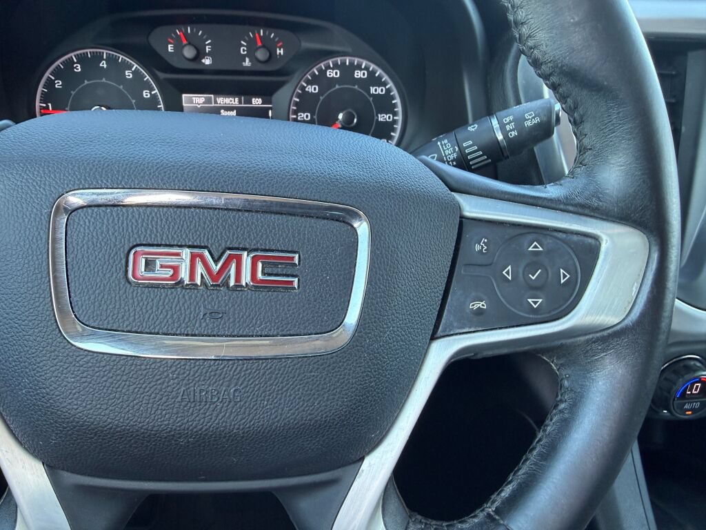 Used 2018 GMC Acadia SLE w/ LPO, Protection Package FWD image 17