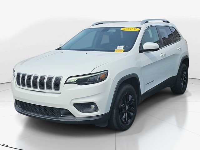 Used 2019 Jeep Cherokee Latitude Plus image 8