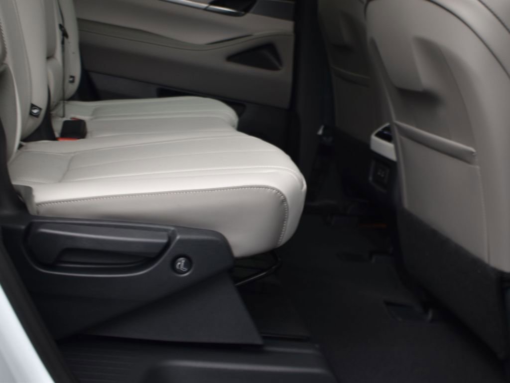 Used 2026 INFINITI QX60 Pure w/ Cargo Package image 18