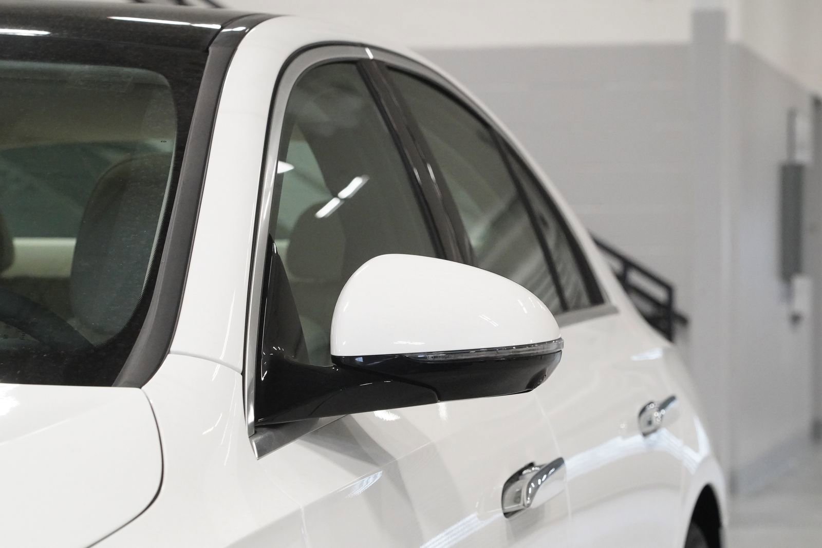 New 2026 Mercedes-Benz E 350 4MATIC Sedan image 11