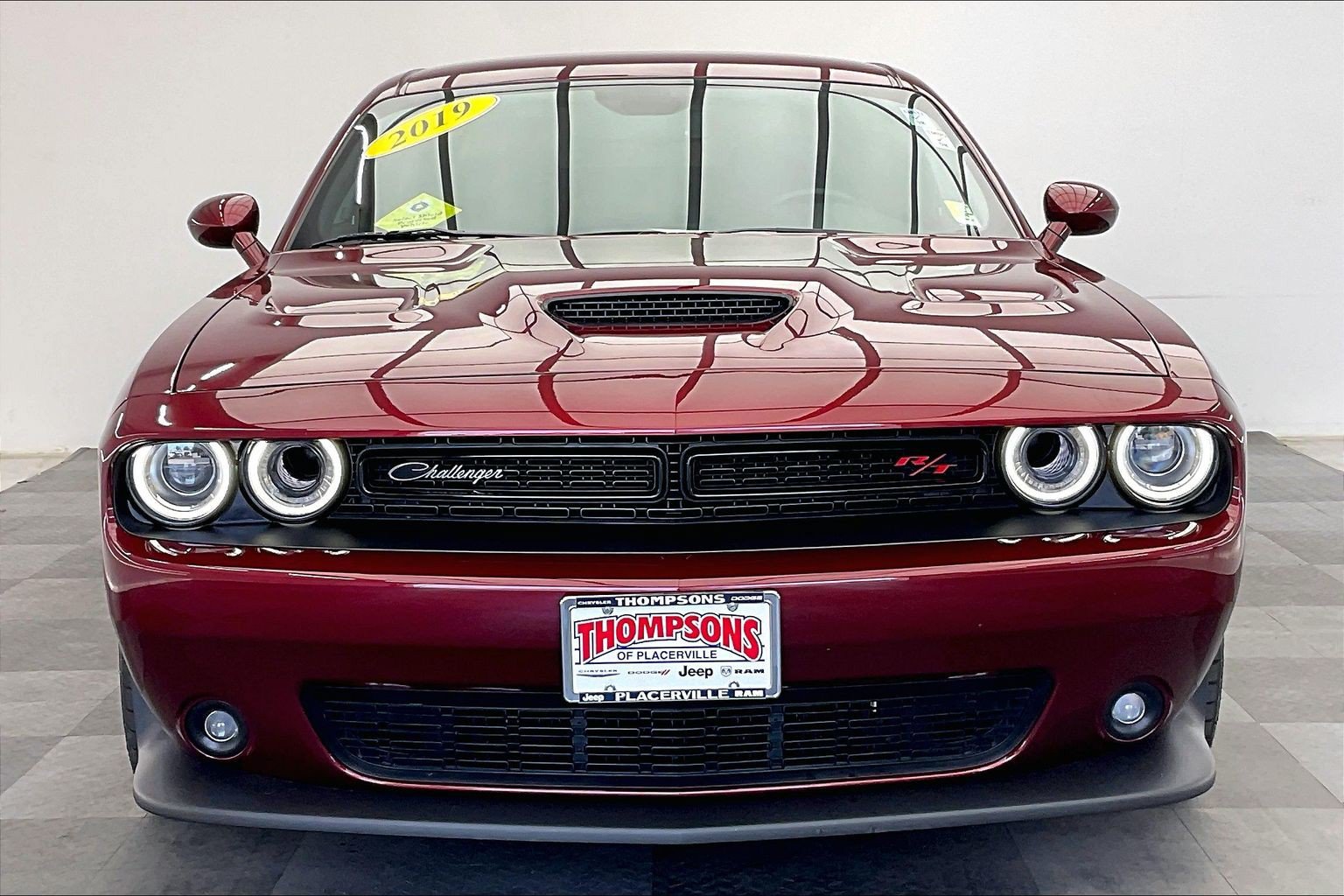 Used 2019 Dodge Challenger R/T Scat Pack RWD image 2