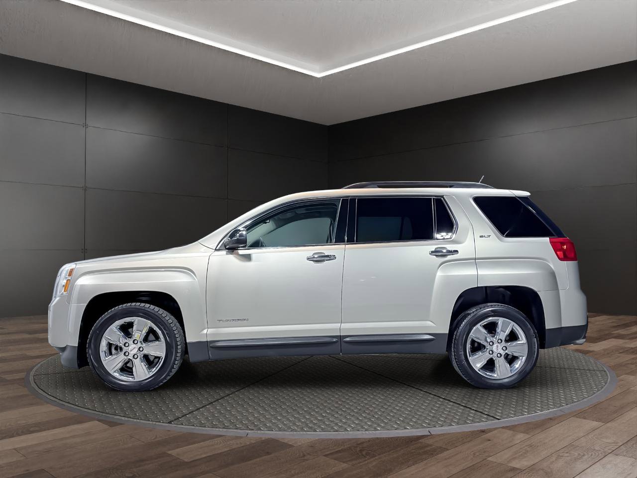Used 2015 GMC Terrain SLT w/ Chrome Edition image 5